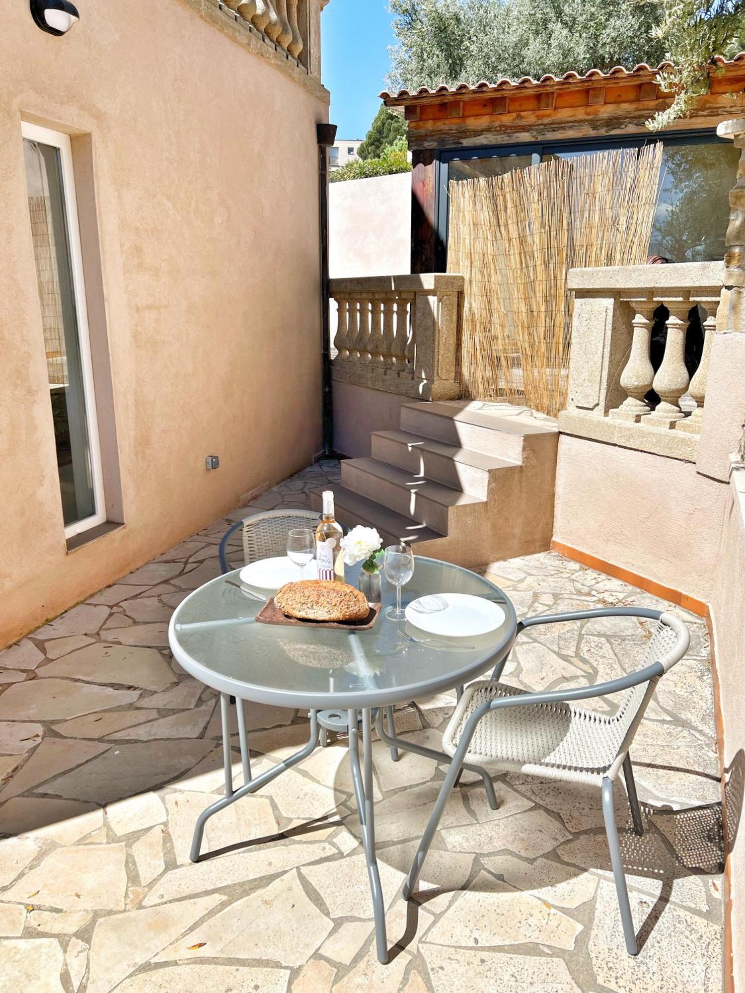 Neuf, Terrasse Privee, A Pieds